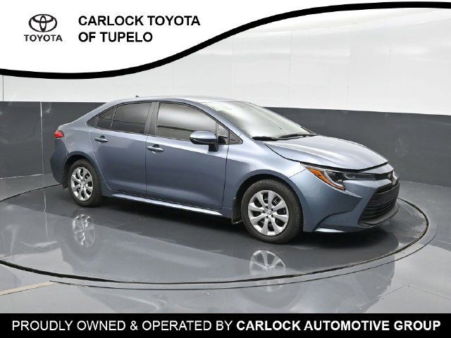 Used 2026 Toyota Corolla LE FWD image 6