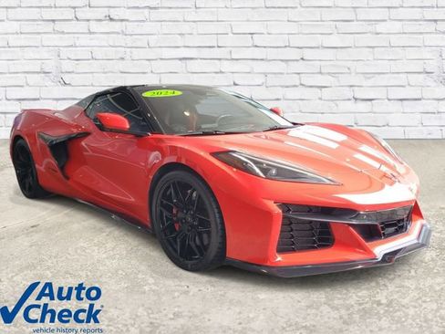 Used 2024 Chevrolet Corvette Z06 w/ Stealth Interior Trim Package RWD image 4