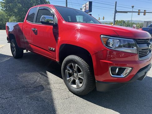 Used 2017 Chevrolet Colorado Z71 AWD/4WD image 6