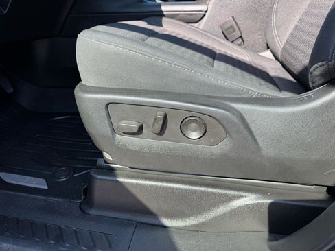 Used 2022 GMC Yukon SLE AWD/4WD image 15