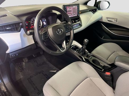 Used 2022 Toyota Corolla SE w/ Carpet Mat Package (TMS) FWD image 9