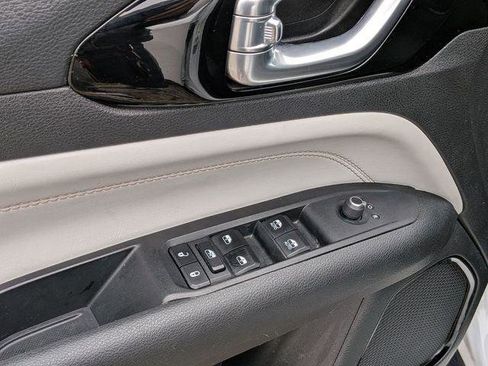 Certified 2023 Jeep Compass Limited image 15