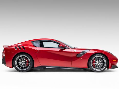 Certified 2017 Ferrari F12tdf image 7