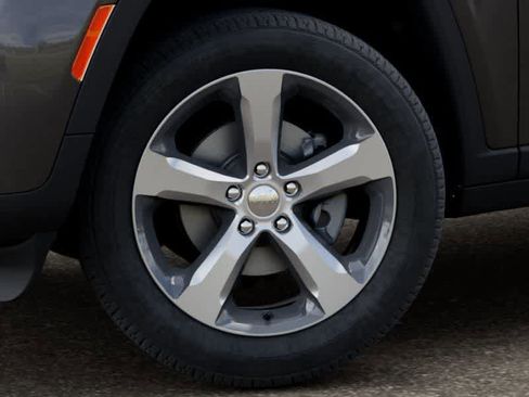 New 2026 Jeep Grand Cherokee L Limited image 8