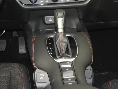 New 2026 Honda HR-V Sport image 13