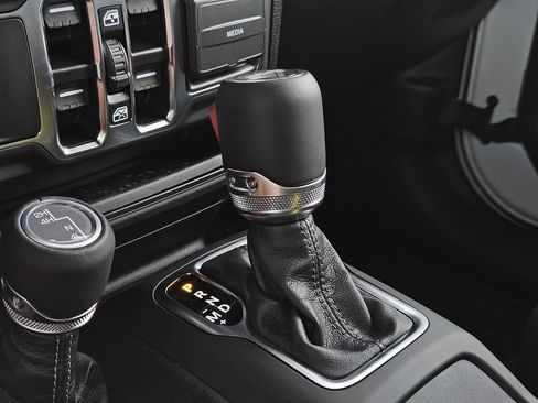 New 2025 Jeep Wrangler Unlimited Sahara w/ Technology Group image 15