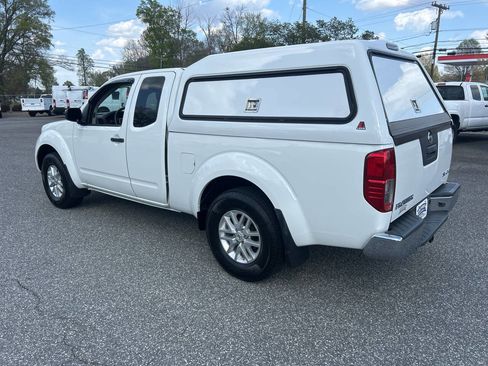 Used 2019 Nissan Frontier SV image 7