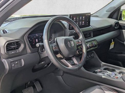 Certified 2026 Honda Pilot TrailSport image 10