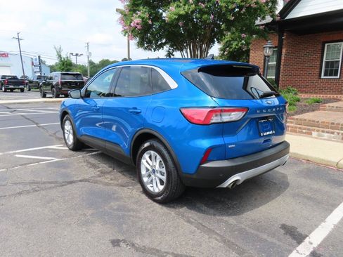 Used 2020 Ford Escape SE FWD image 5