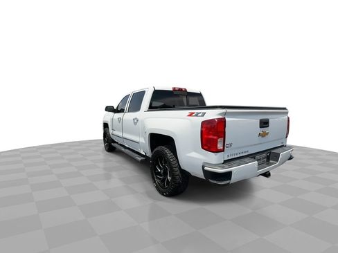 Used 2018 Chevrolet Silverado 1500 LTZ Z71 w/ LTZ Plus Package AWD/4WD image 6