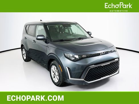 Used 2025 Kia Soul LX w/ LX Technology Package image 1