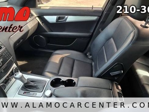 Used 2008 Mercedes-Benz C 300 Sedan image 33