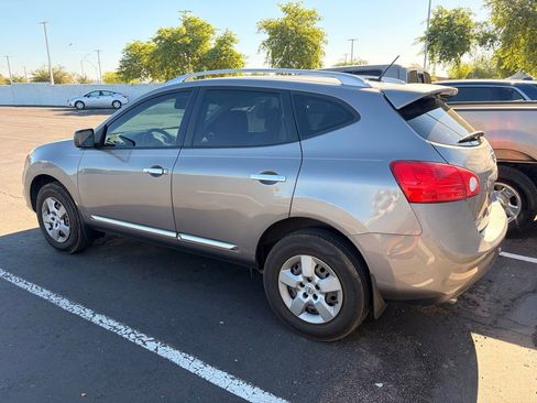 Used 2014 Nissan Rogue S w/ Convenience Package FWD image 5