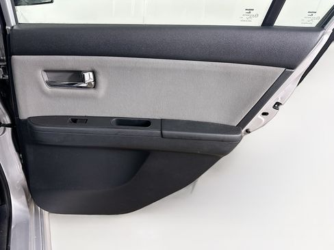 Used 2012 Nissan Sentra 2.0 SR FWD image 27