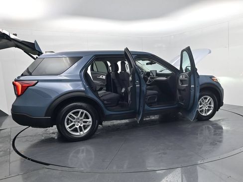 Used 2026 Ford Explorer Active AWD/4WD image 63