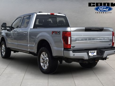 Used 2020 Ford F250 Platinum w/ FX4 Off-Road Package AWD/4WD image 4