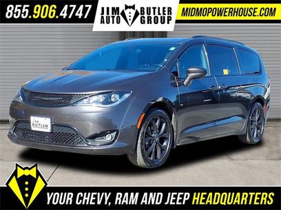 Used 2020 Chrysler Pacifica Touring-L w/ S Appearance Package