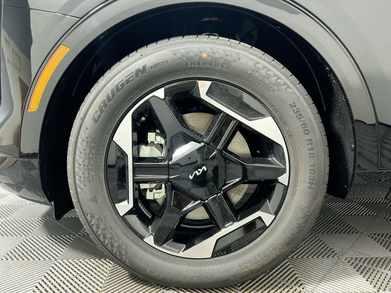 New 2026 Kia Sportage SX FWD image 13