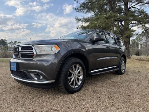 Used 2017 Dodge Durango SXT w/ 3rd Row Seating Group image 4