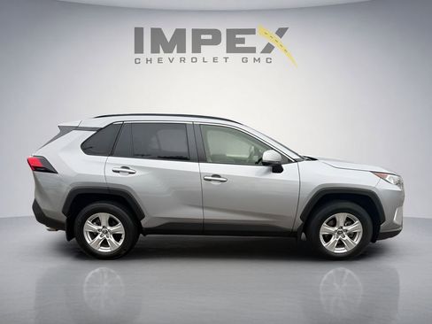 Used 2020 Toyota RAV4 XLE w/ All Weather Liner Package AWD/4WD image 6