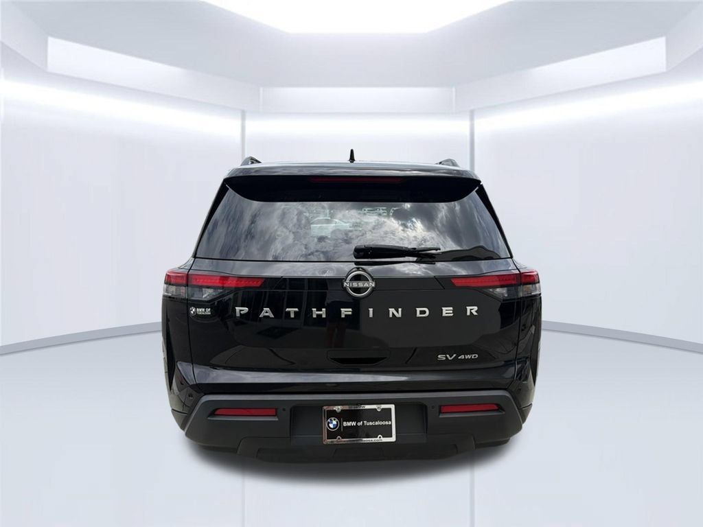 Used 2024 Nissan Pathfinder SV AWD/4WD image 6