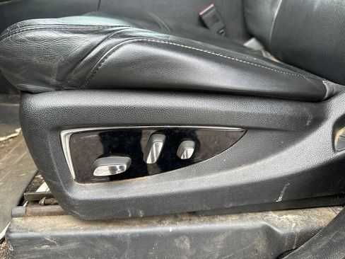 Used 2016 Cadillac Escalade ESV Premium image 18