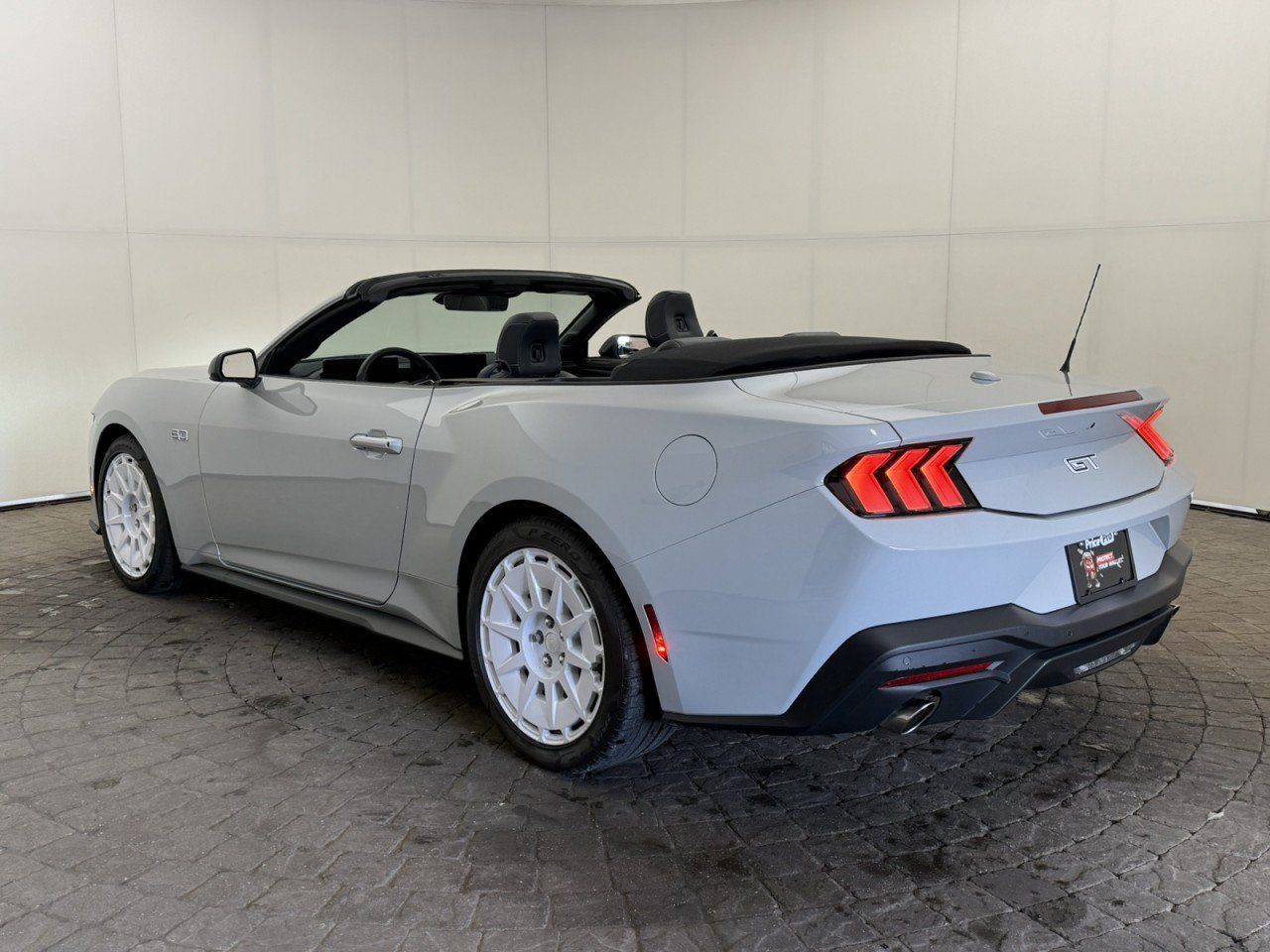 Used 2026 Ford Mustang GT Premium w/ GT Performance Package RWD image 5