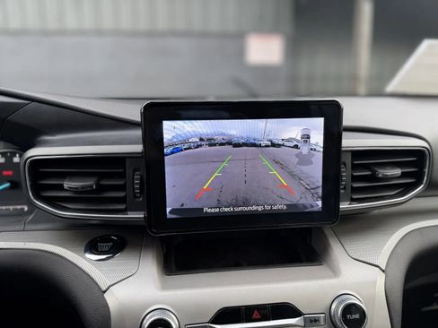 Used 2023 Ford Explorer XLT w/ Equipment Group 202A image 36