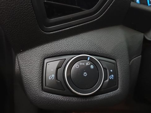 Used 2017 Ford C-MAX SE FWD image 22