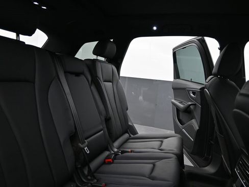 Used 2024 Audi Q7 3.0T Prestige image 24