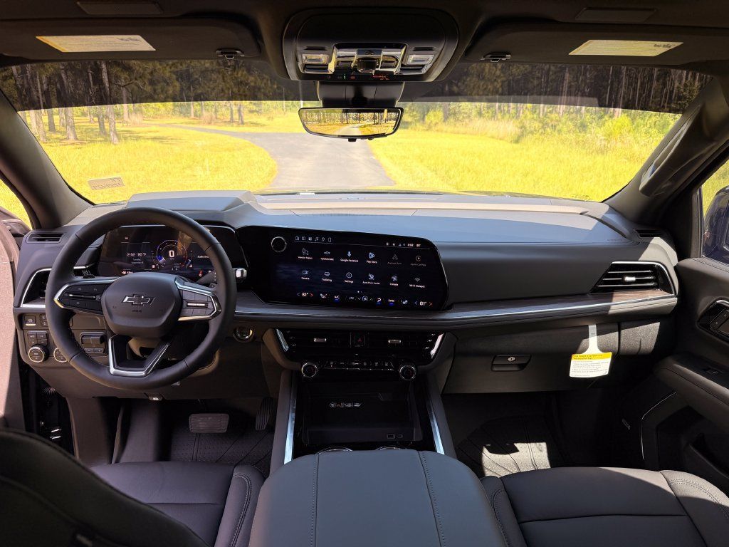 New 2026 Chevrolet Suburban Z71 w/ Z71 Off-Road Package AWD/4WD image 14
