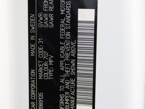 Certified 2023 Volvo XC90 T8 Ultimate w/ Protection Package Premier image 34