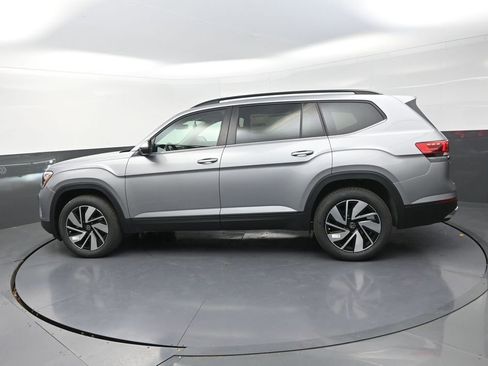 New 2026 Volkswagen Atlas SE image 5