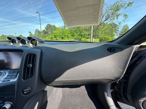 Used 2011 Nissan 370Z Touring RWD image 14
