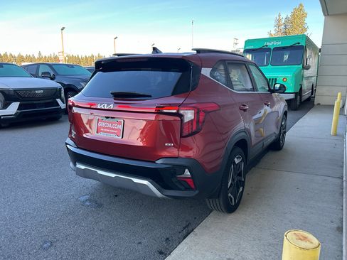 Used 2024 Kia Seltos SX image 4