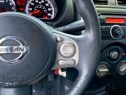 Used 2012 Nissan Versa SV FWD image 22