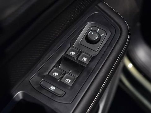 New 2026 Volkswagen Atlas Cross Sport SEL R-Line AWD/4WD image 8
