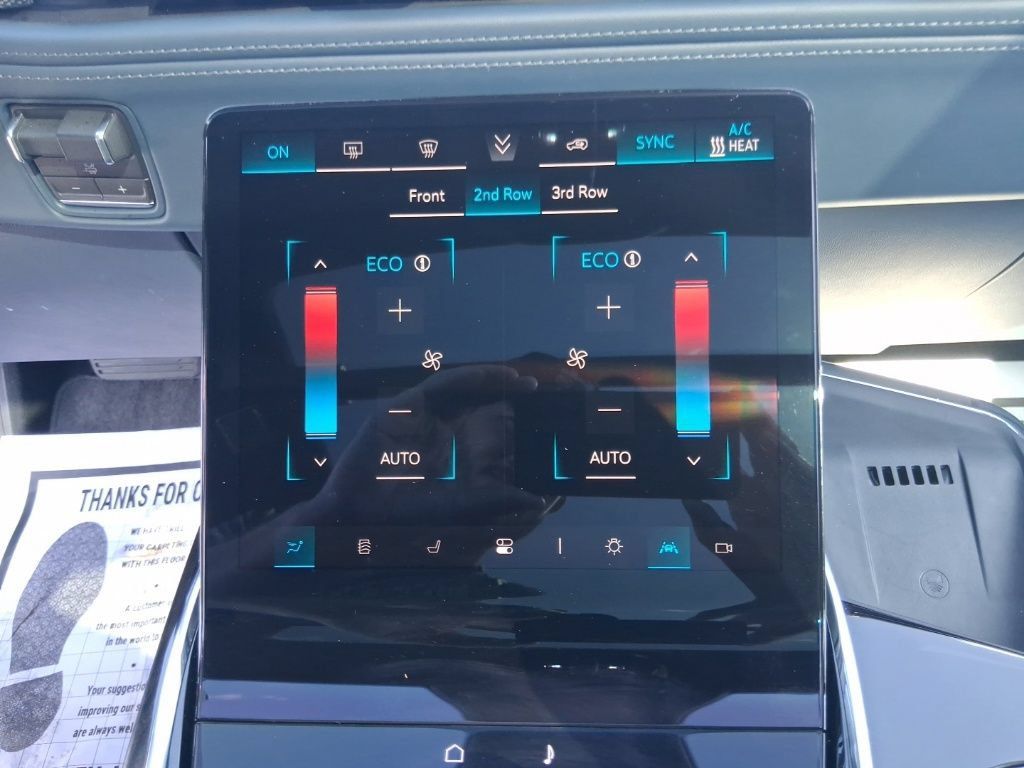 Used 2025 Cadillac Escalade IQ Sport 2 AWD/4WD image 21