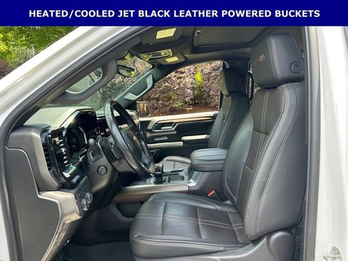 Used 2024 Chevrolet Silverado 1500 High Country AWD/4WD image 4