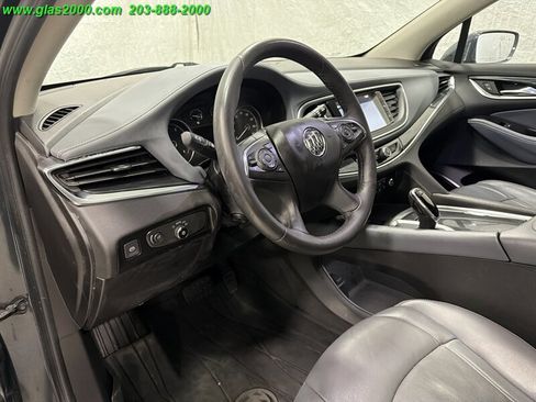 Used 2018 Buick Enclave Premium AWD/4WD image 3