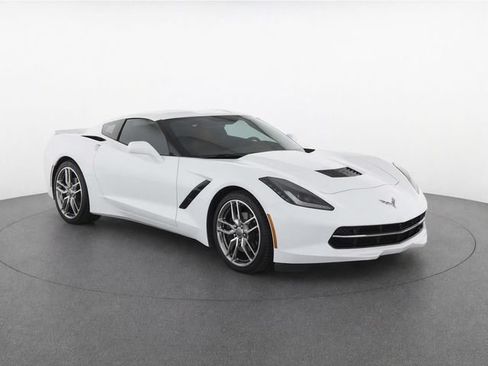 Used 2016 Chevrolet Corvette Stingray Coupe w/ 3LT Preferred Equipment Group RWD image 2