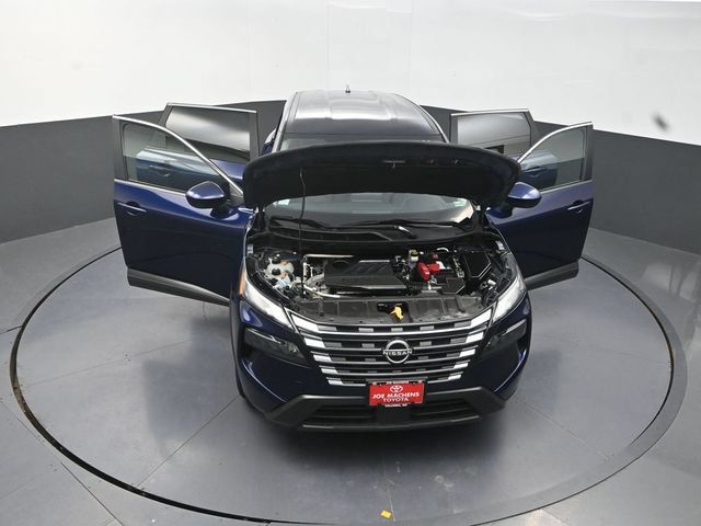 Used 2024 Nissan Rogue SV FWD image 40
