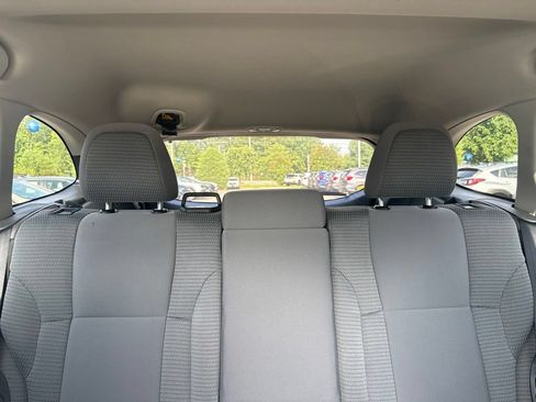 Used 2025 Subaru Outback Premium AWD/4WD image 13