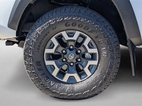 Used 2023 Toyota Tacoma TRD Off-Road w/ Black Out Package (TMS) AWD/4WD image 22