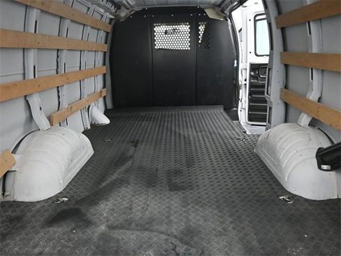 Used 2024 GMC Savana 2500 w/ Driver Convenience Package image 11