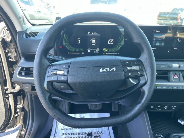 Used 2025 Kia K4 FWD image 19