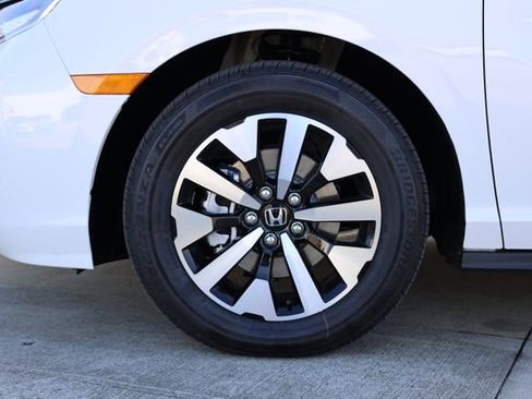 New 2026 Honda Odyssey EX-L image 9