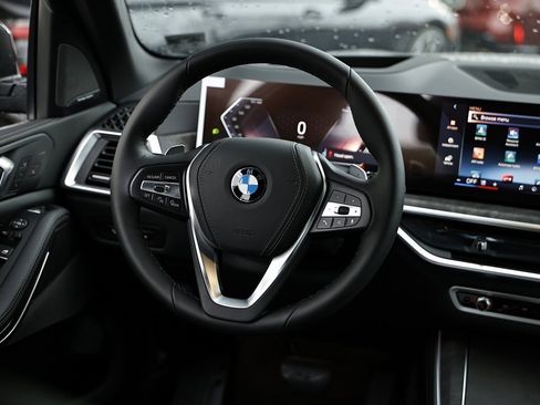 New 2026 BMW X5 xDrive40i w/ Climate Comfort Package image 28