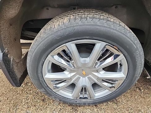 Used 2024 Chevrolet Silverado 1500 High Country w/ High Country Premium Package image 17