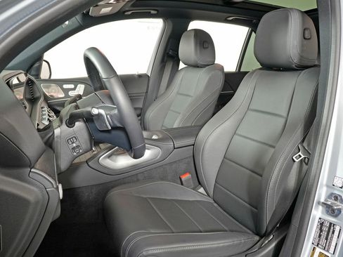 Certified 2025 Mercedes-Benz GLE 450e 4MATIC image 13